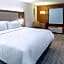 Holiday Inn Express and Suites Lindale