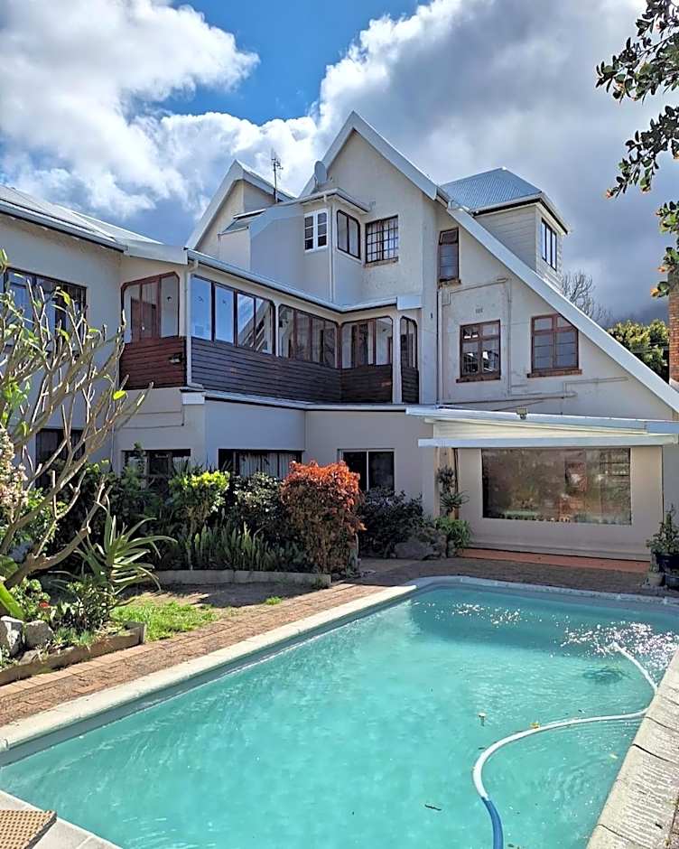 Clarence House – Cape Town, TX