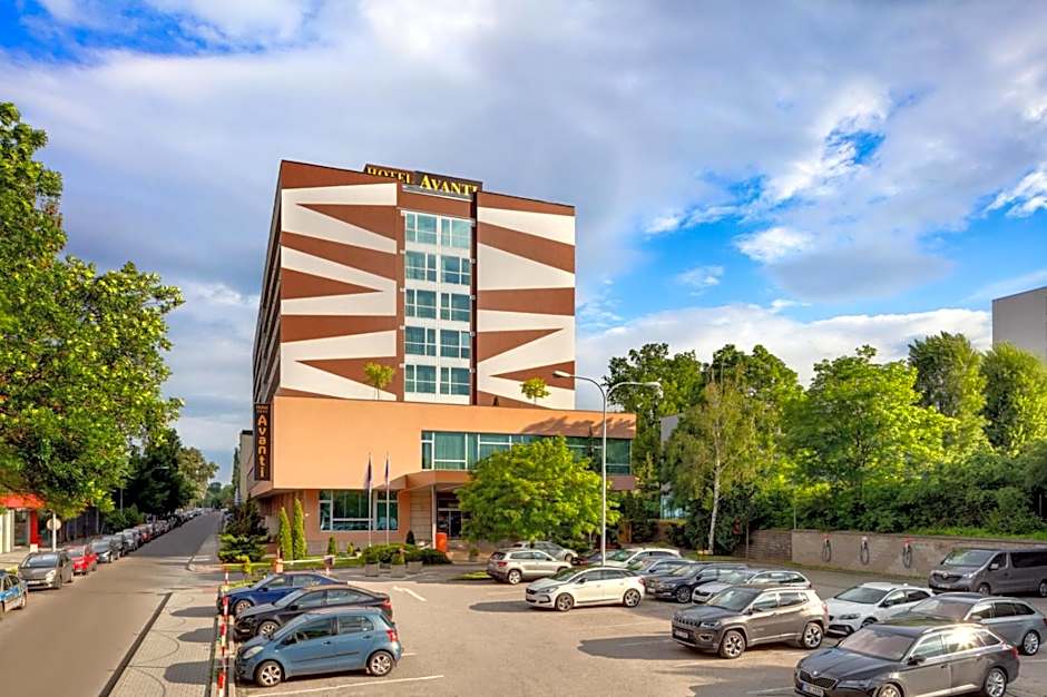Avanti Hotel
