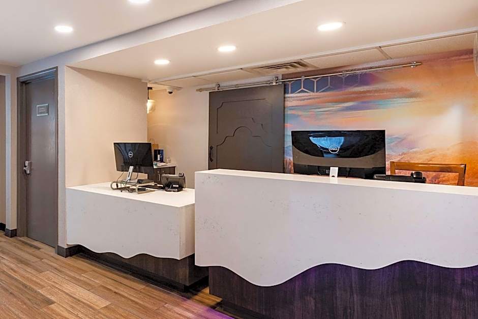 Best Western Fishkill Inn & Suites