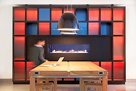 Le Dauphin Montréal Centre-Ville