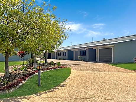 Direct Collective - Villas on Rivergum