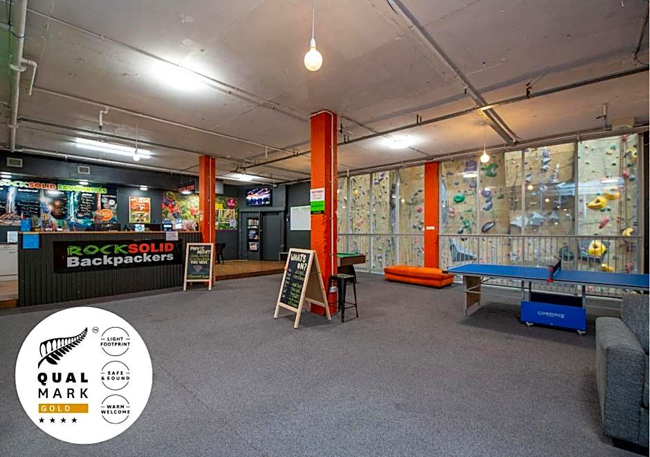 Rock Solid Backpackers Rotorua