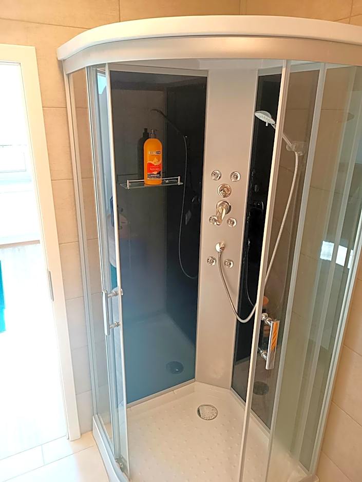 Apartments Romantic and Family Room Zemlinski