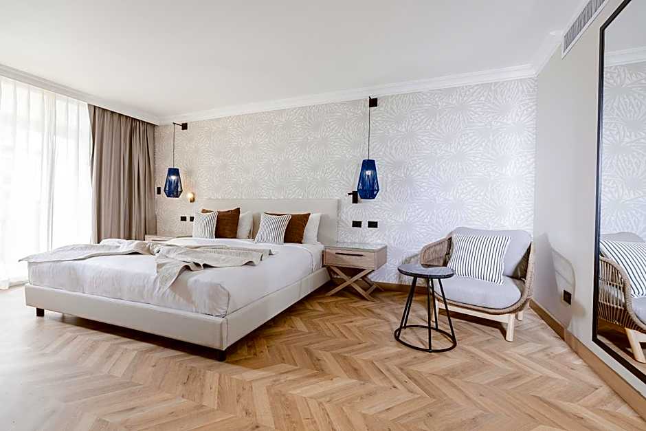 Dominican Fiesta Hotel