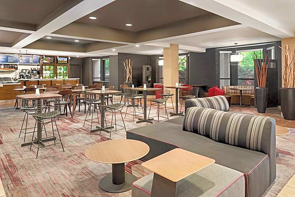 Courtyard by Marriott Dayton North