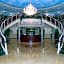 Holiday Inn Express Hotel & Suites Bakersfield Central By IHG
