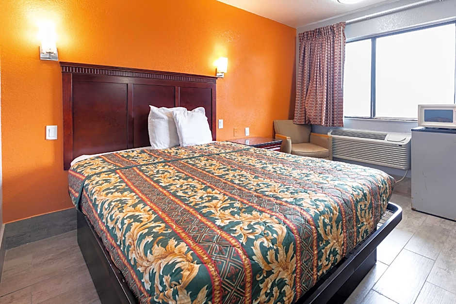 OYO Hotel Lake Charles Hwy 10