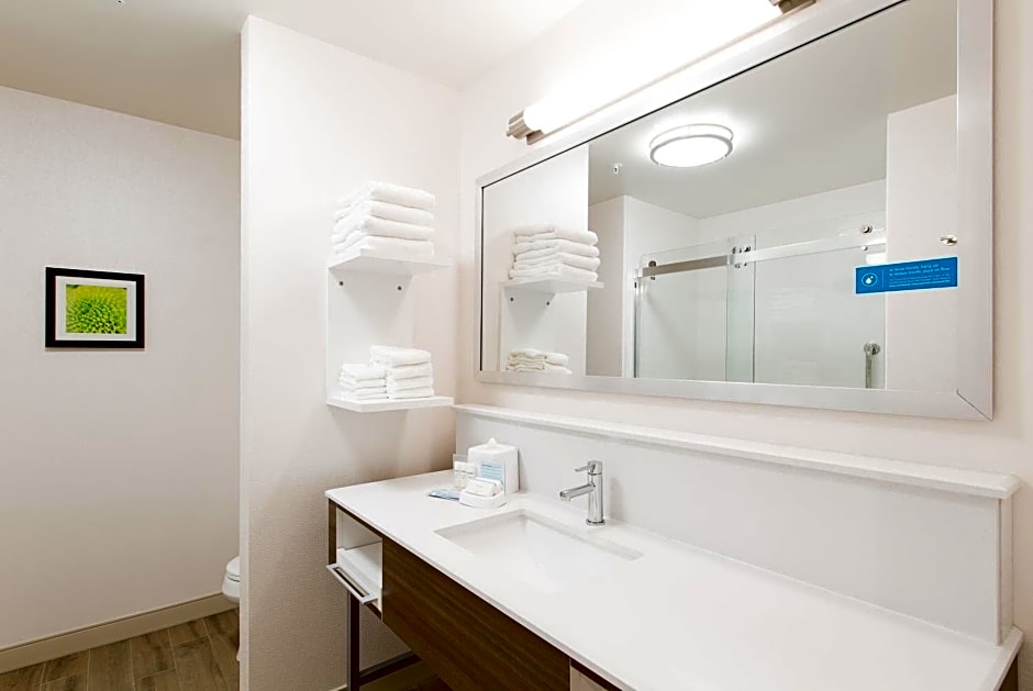 Hampton Inn and Suites Fayetteville, NC