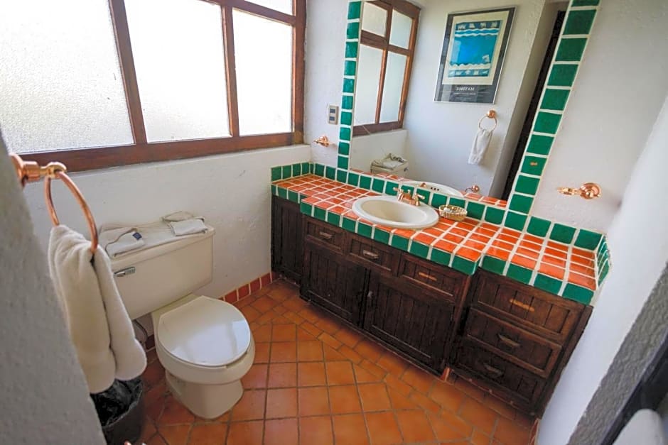 Lago Sol Hotel & Suites