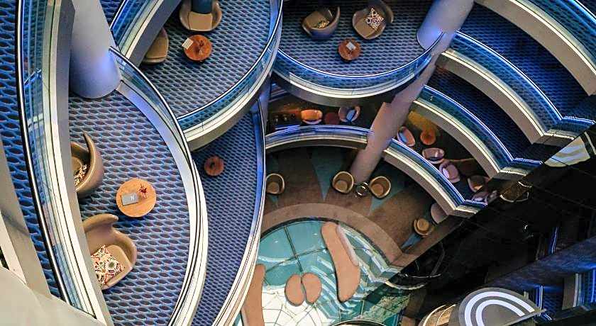 Renaissance by Marriott Izmir Hotel