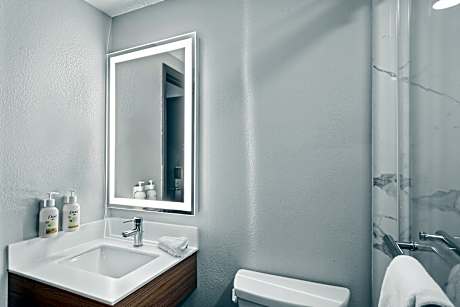 2 Queen Beds Non-Smoking