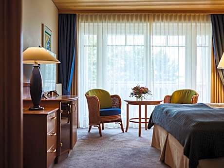 Double Room with Balcony and Side Sea View