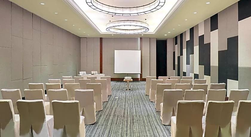 Pullman Bali Legian Beach