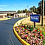 Travelodge by Wyndham Macon West