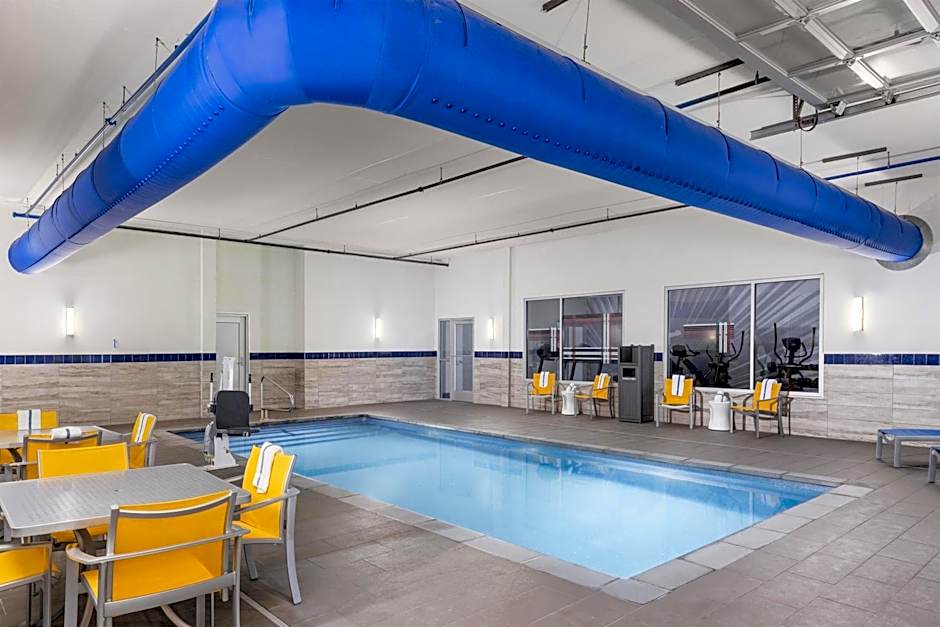 GLo Best Western Dawley Farms In Sioux Falls