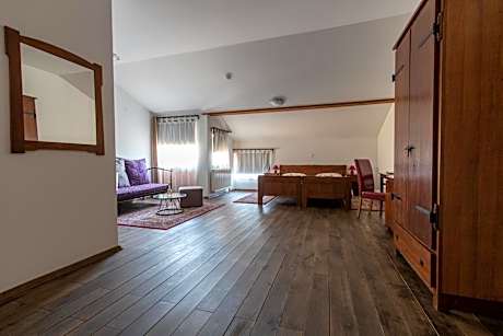 Twin Room with Balcony