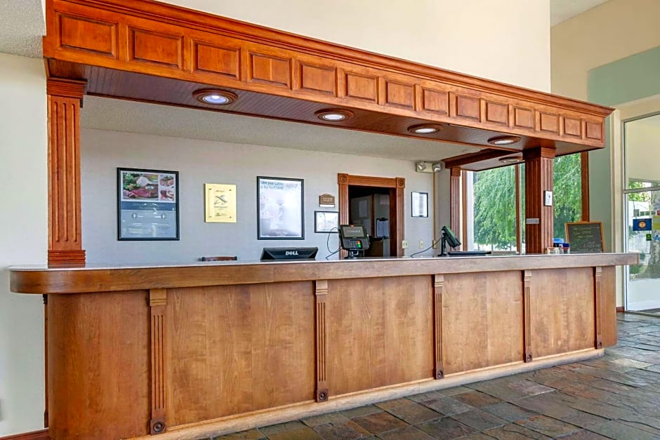 Clarion Inn Ontario