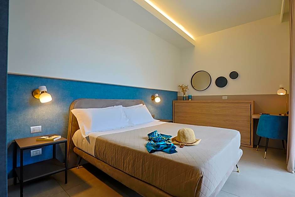 10 Catalani Rooms