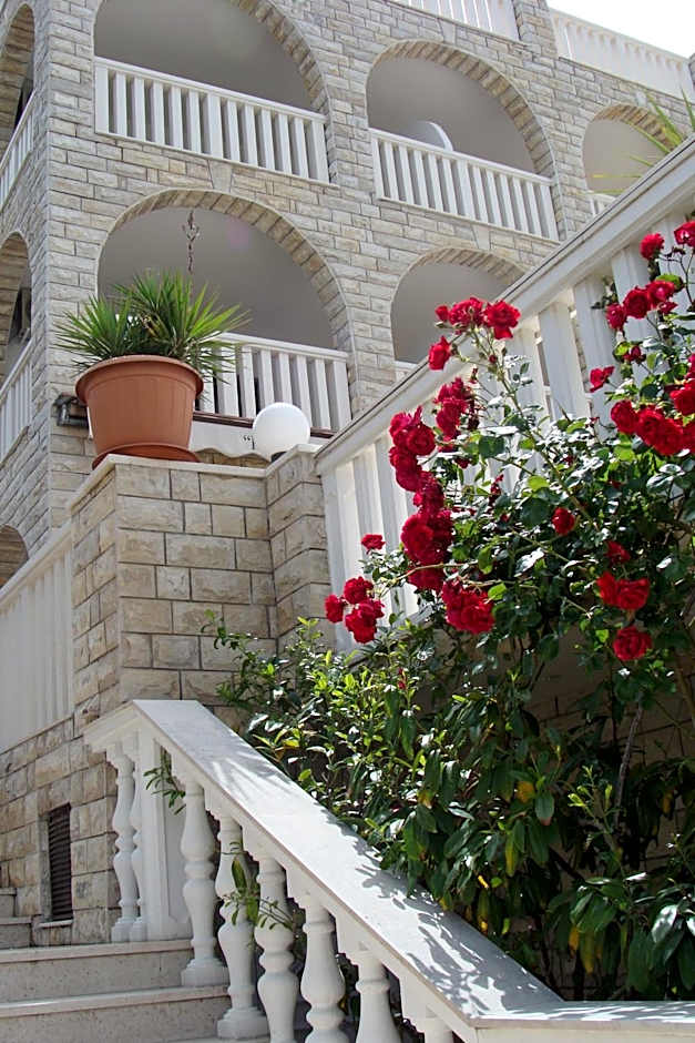 Hotel Vila Tina