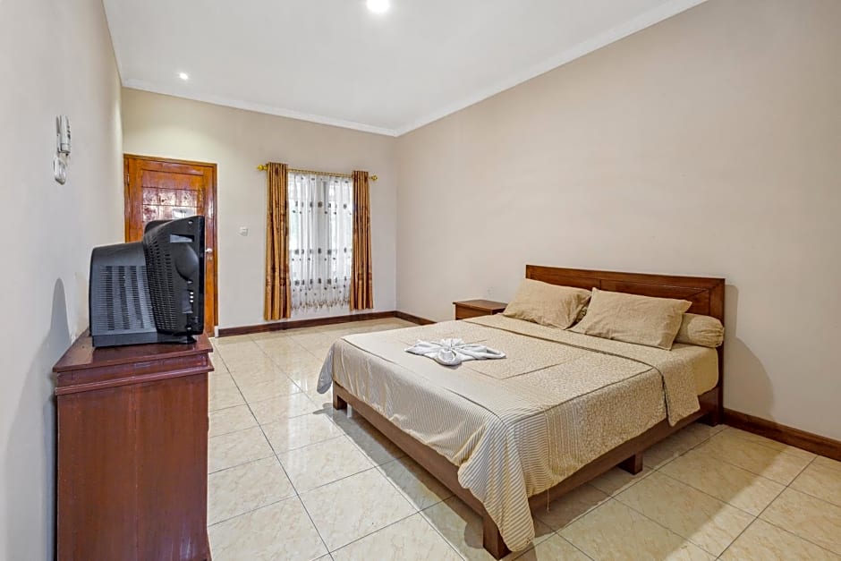 Sawarna Little Hula Hula