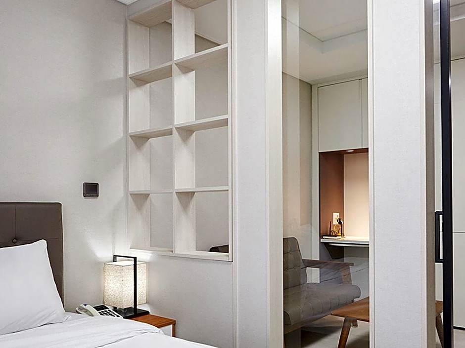 AM Hotel