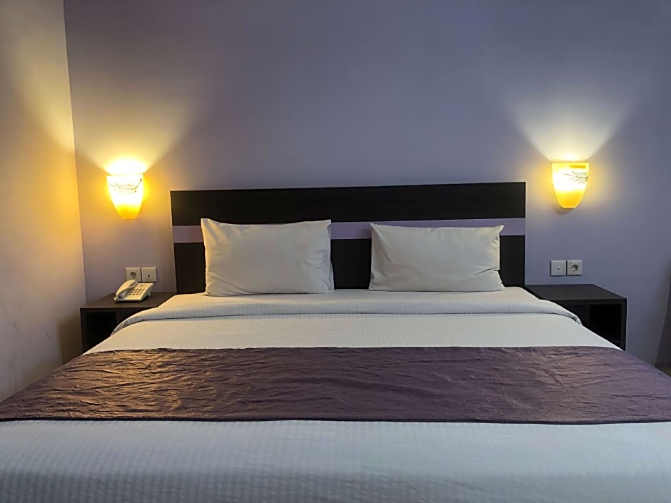 Kyriad Sadurengas Hotel