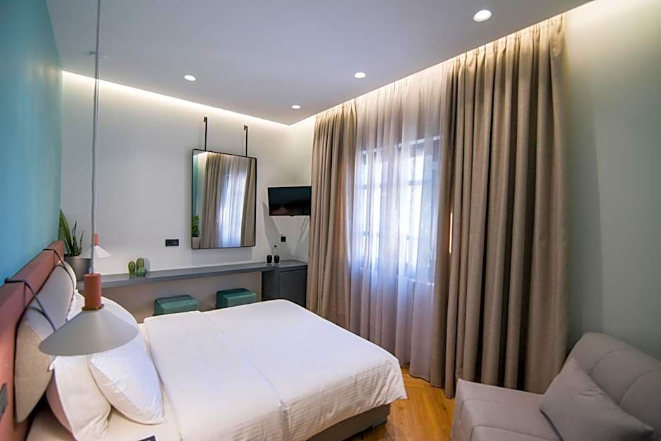 Ederlezi Zoubourlou Aparthotel