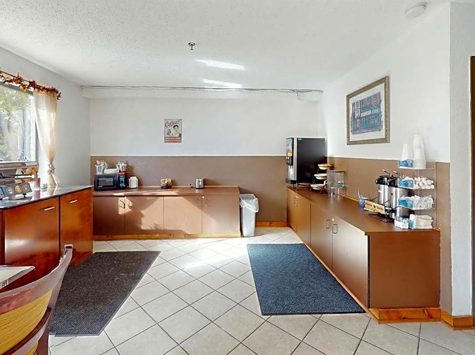 Oscoda Lakeside Hotel