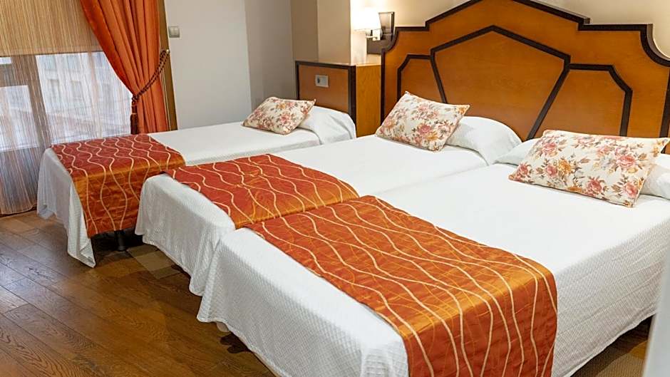 Hotel · Restaurante Asador Tio Manolo