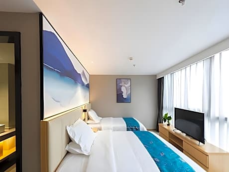 GTI - VX Family Room