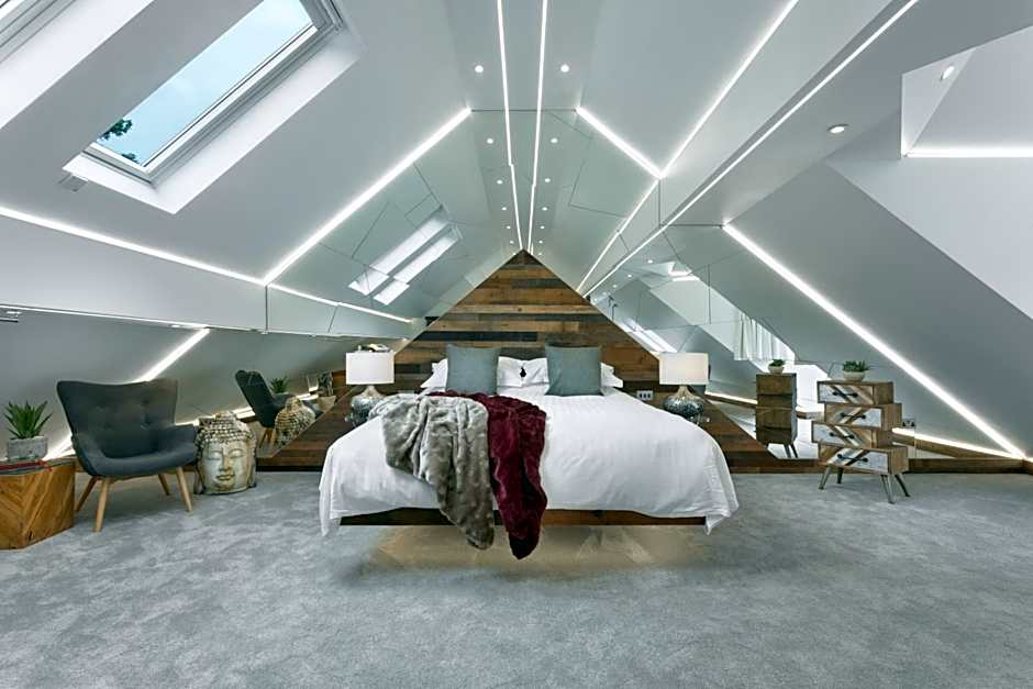 Aphrodites Group - Luxury Hot Tub Suites in Central Lake District!