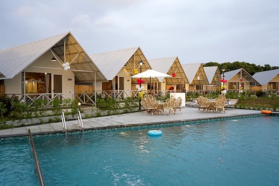 Praveg Beach Resort Daman, Jampore Beach