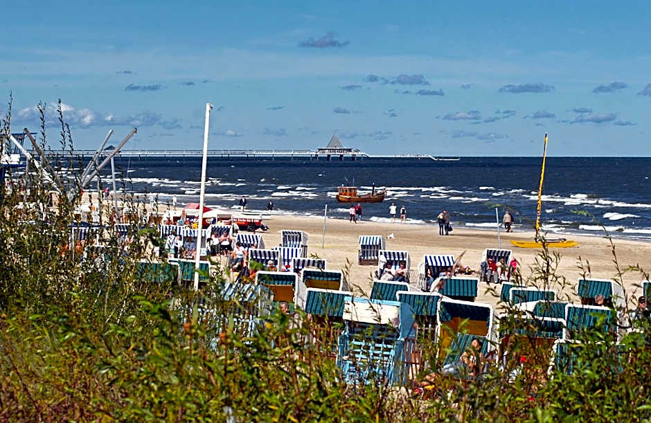 SEETELHOTEL Pommerscher Hof das Wellnesshotel im Herzen der Kaiserbäder mit direktem Zugang zur Wellnessoase Shehrazade