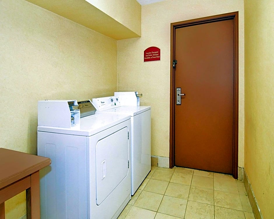 Baymont by Wyndham Memphis I-240