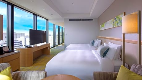 Premium Luxury Twin Room - Non-Smoking