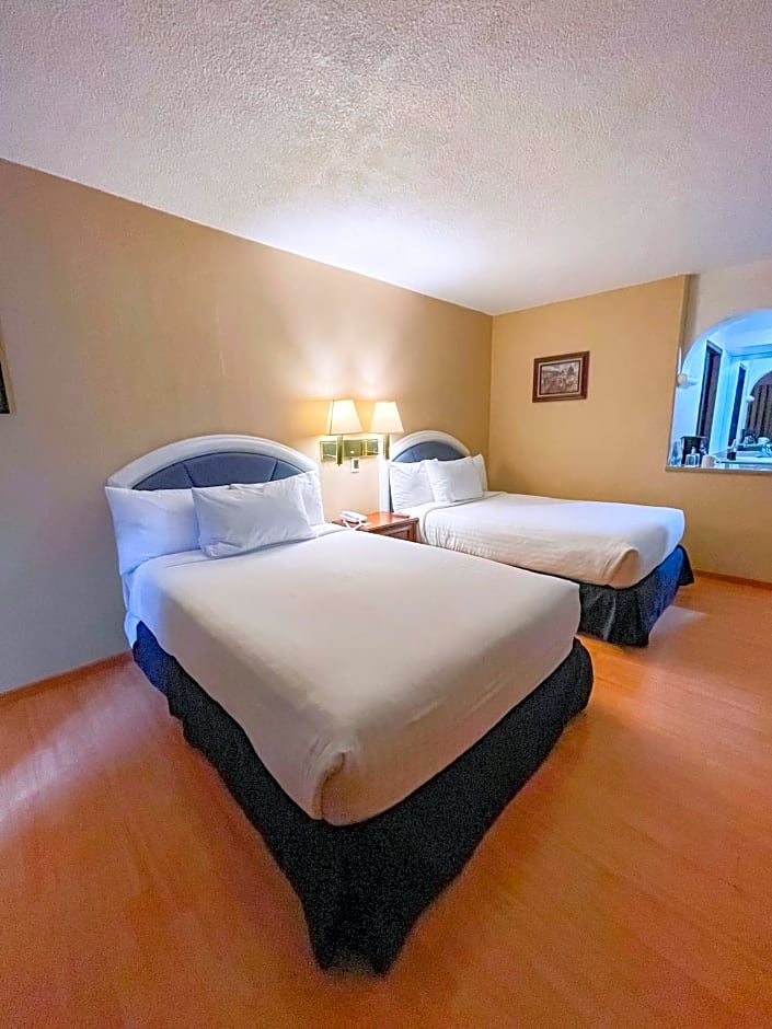 Hotel Gran Plaza & Convention Center