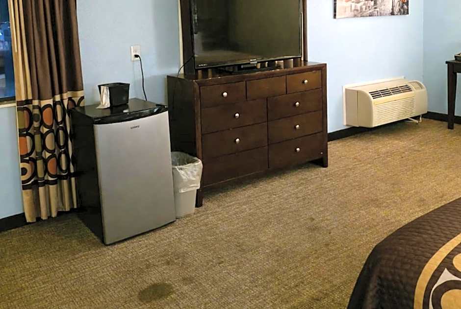 Woodland Inn and Suites Extended Stay