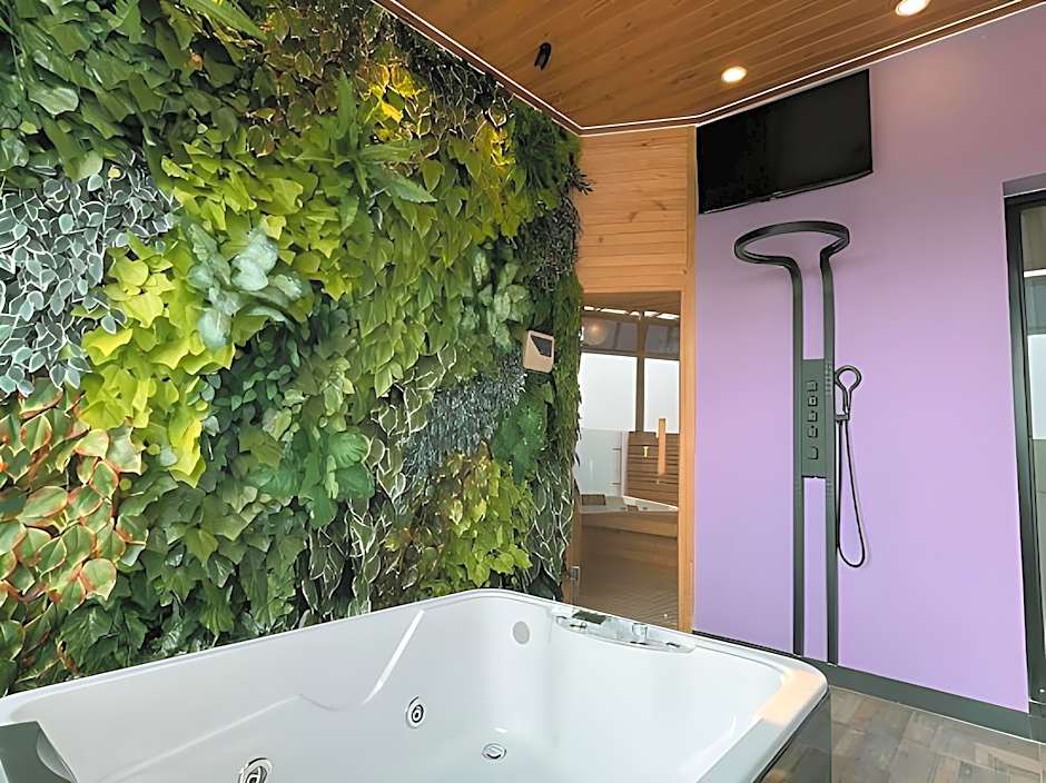 Oak Tree Urban Hotel