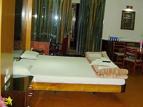 Hotel Naveen Residency