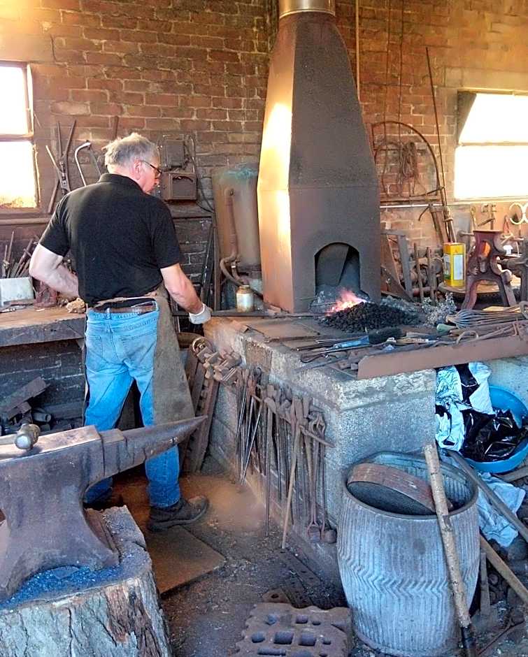 Sandhurst Farm Forge Self Catering Stableblock