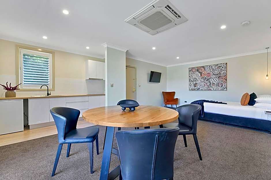 Central Caleula Motor Lodge