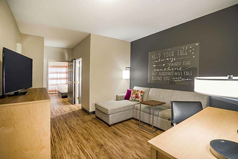 La Quinta Inn & Suites by Wyndham Chattanooga North - Hixson