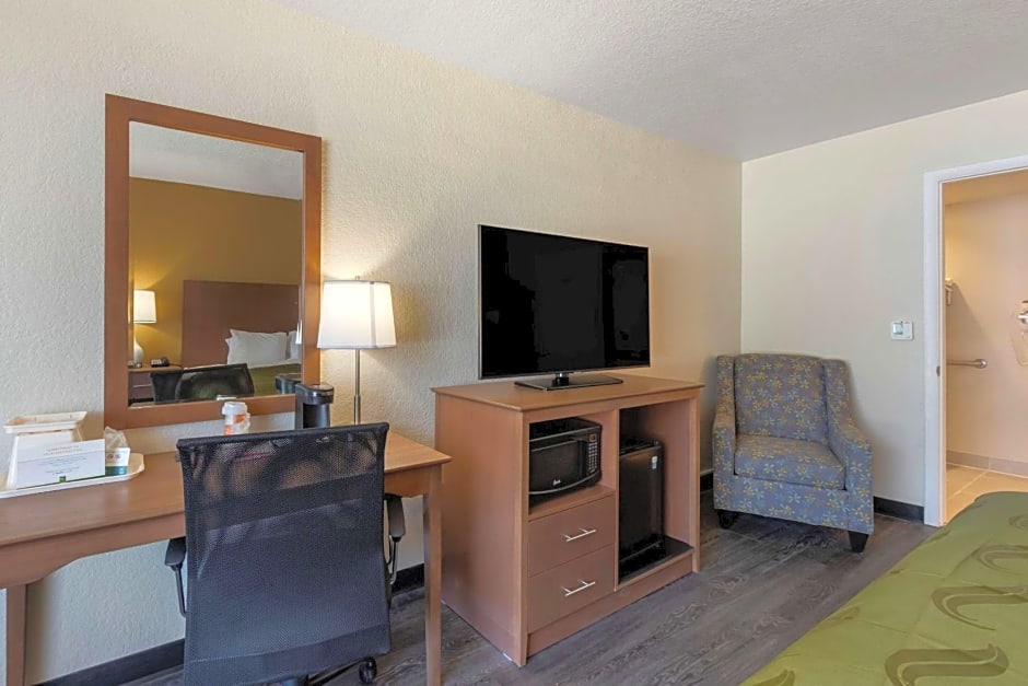 Quality Inn Saint Petersburg North-Tampa Bay