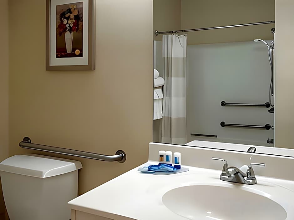 Baymont by Wyndham Coon Rapids