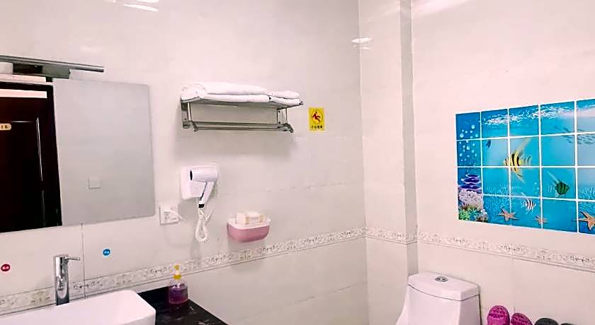 Mount Emei Moon Bay Hotel