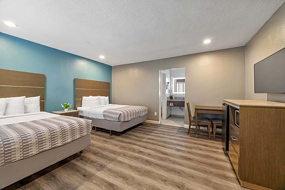 Hotel Palmeras Chula Vista