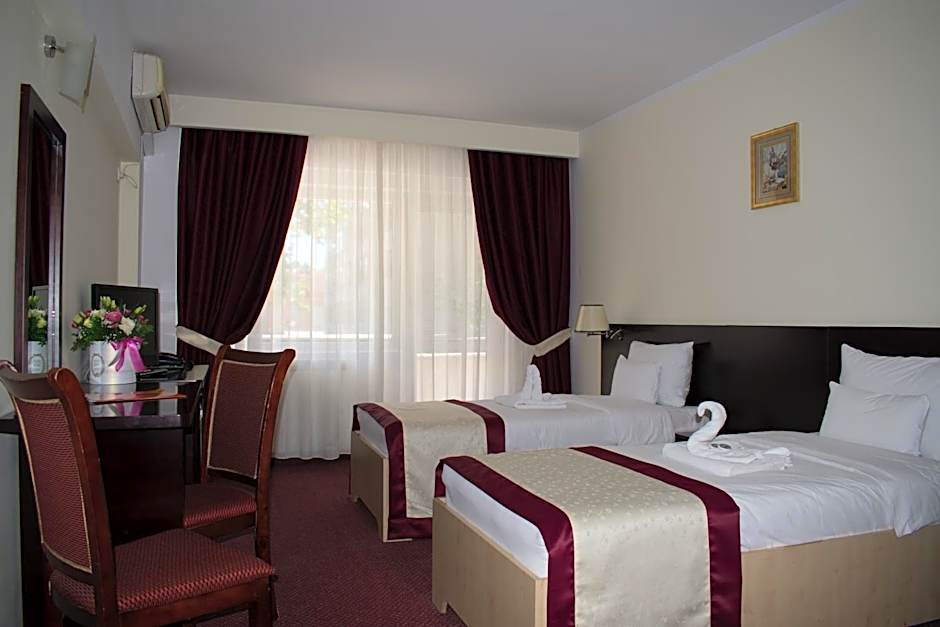 Hotel Europolis