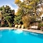 Lamothe House Hotel