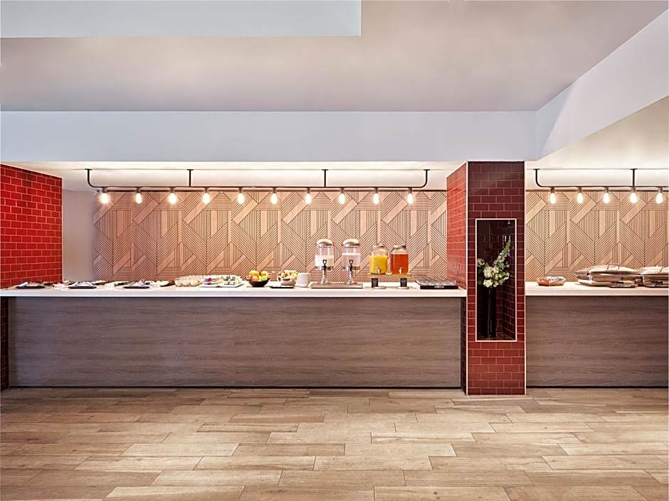 Hyatt Place London Heathrow Airport